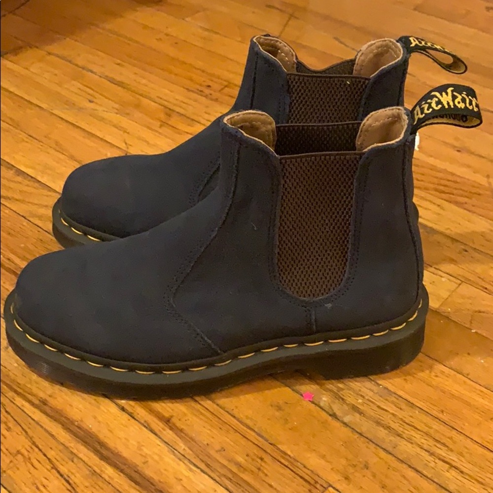 DR. MARTENS BLUE SUEDE CHELSEA BOOT